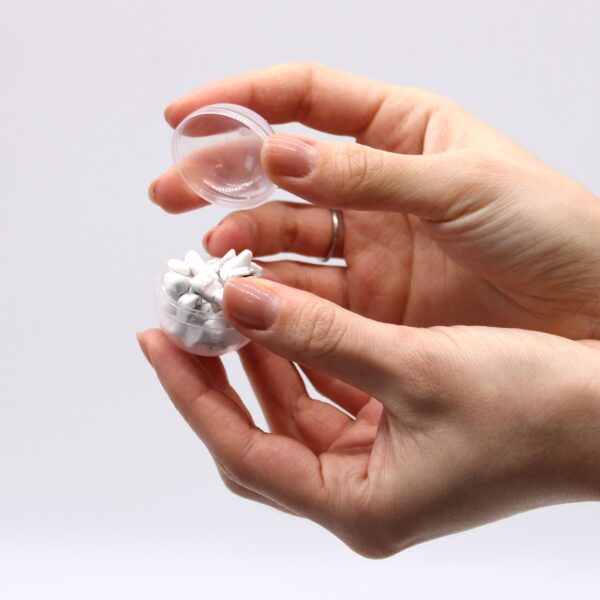 bG9jYWw6Ly9tZWRpYS8xTS8wQy82MFIzMEMxRzZSVzMwQzFNLzg2MDQ3ZjFlLmpwZWc.jpg Badbom met witte jaspis edelsteen armband